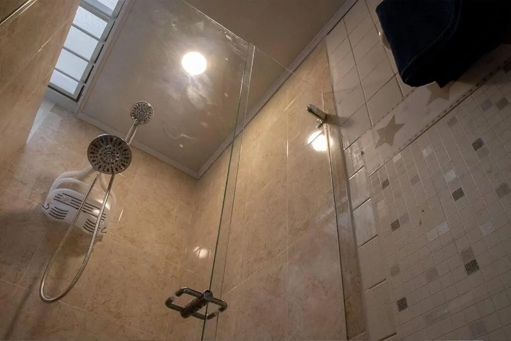 Habitacion Privada. Cozy Suite En Bogota. Amplia